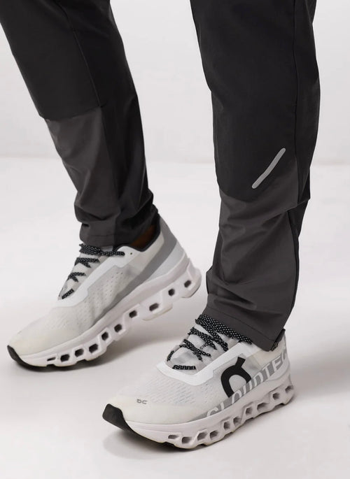 GK advance tracksuit bottoms black/fossil grey